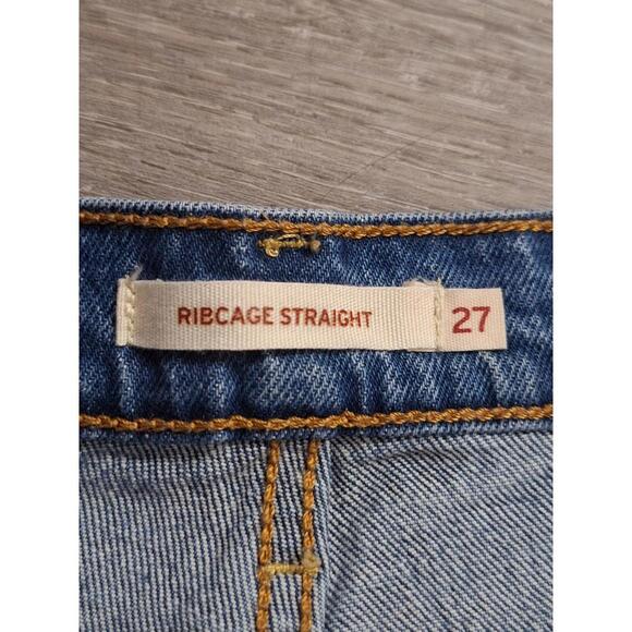 Levi's Women's Flattering Ribcage Straight Ankle Jean With Button Fly Size 27